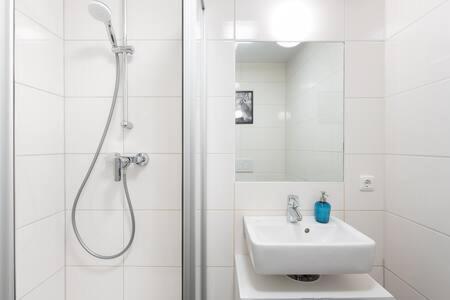 Marienplatz Apartment 2 Bedrooms Living Room Kitchen มิวนิก ภายนอก รูปภาพ