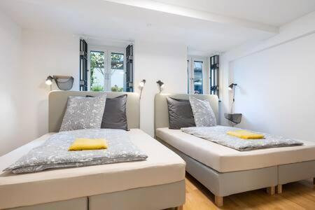 Marienplatz Apartment 2 Bedrooms Living Room Kitchen มิวนิก ภายนอก รูปภาพ